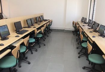 computer lab of hotel management College in Pune