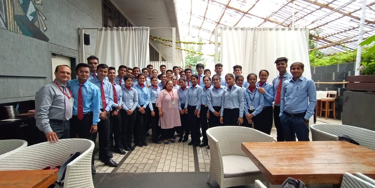 Students of Hotel management institute in Pune