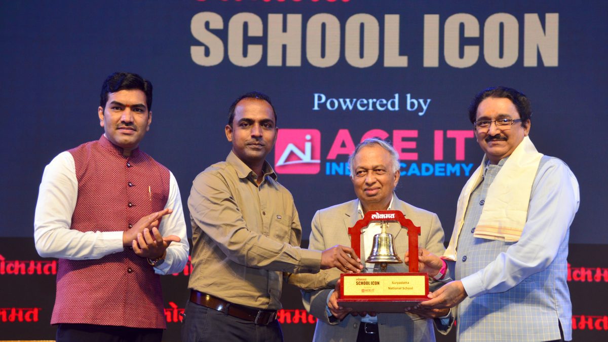 Award Ceremony at hotel management institute in pune